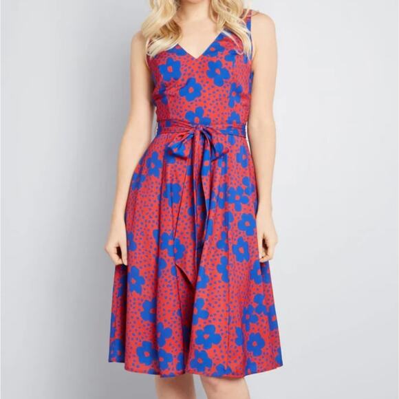 Modcloth Dresses & Skirts - Modcloth Red Floral Timeless Magnetism A-Line Dress 1X